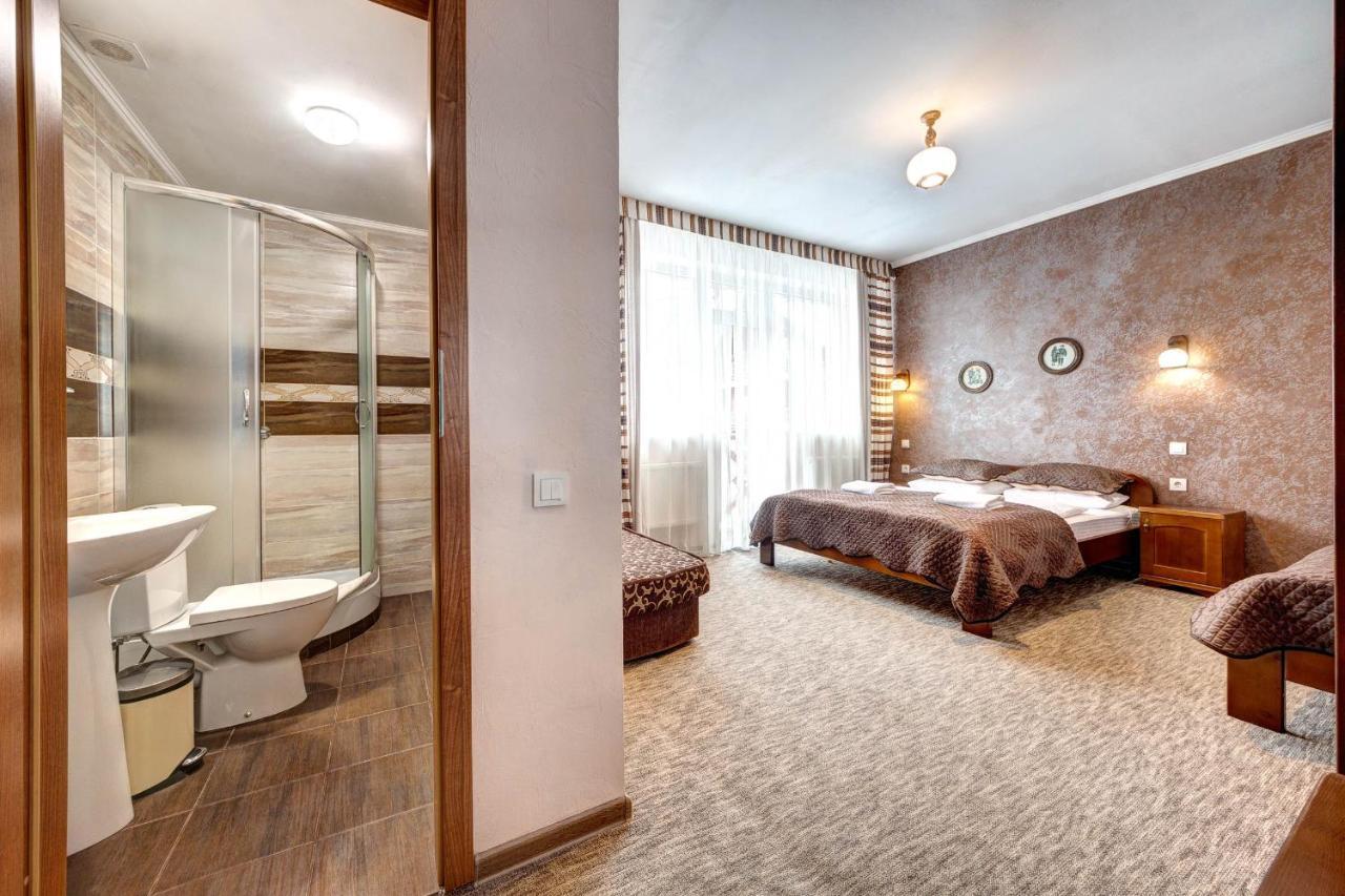 בוקובל Hotel Gutsulia מראה חיצוני תמונה